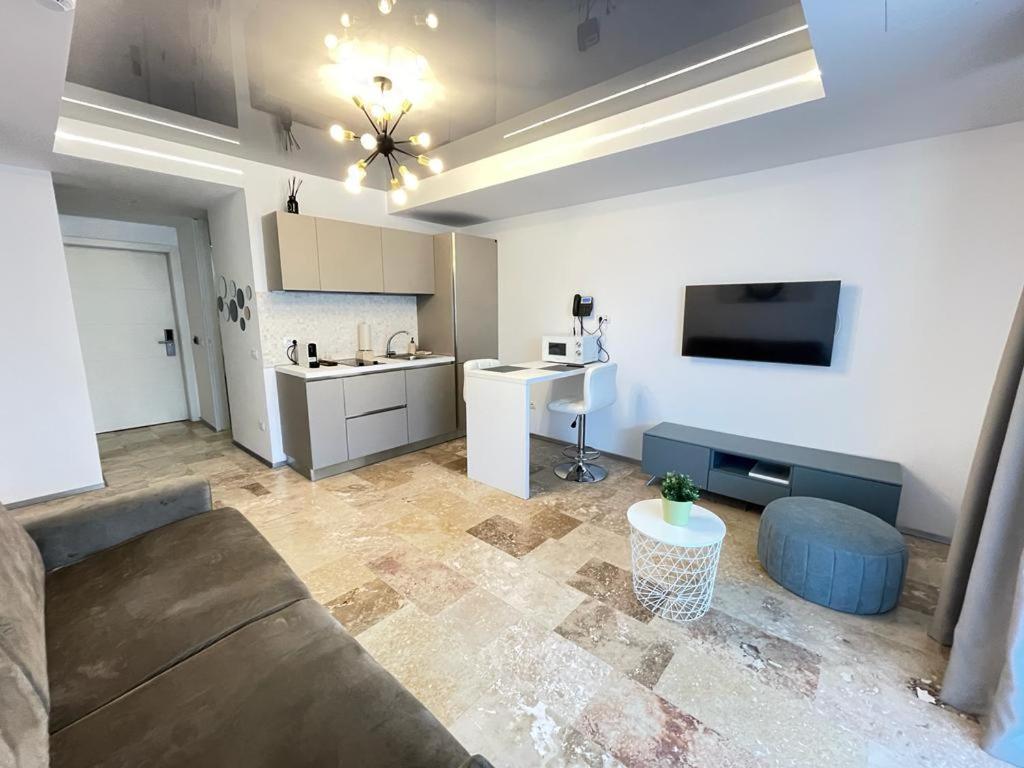 Astria Boutique Apartments 301 奥林普 外观 照片